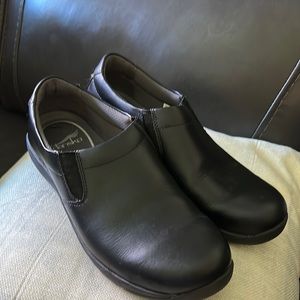 Dansko Nora Slip-on Black Leather sz 40
